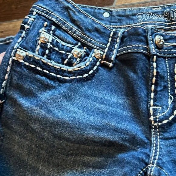 Miss Me Stitched Pocket Bootcut Jeans Size 28 - Picture 4 of 9